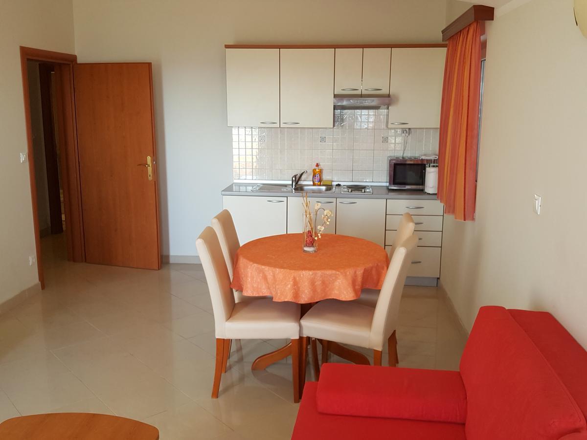 Apartments Silvana Trogir Eksteriør billede